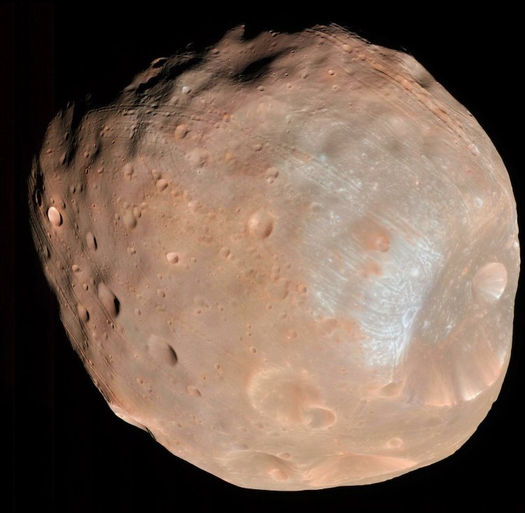 Enhanced-color image of Phobos